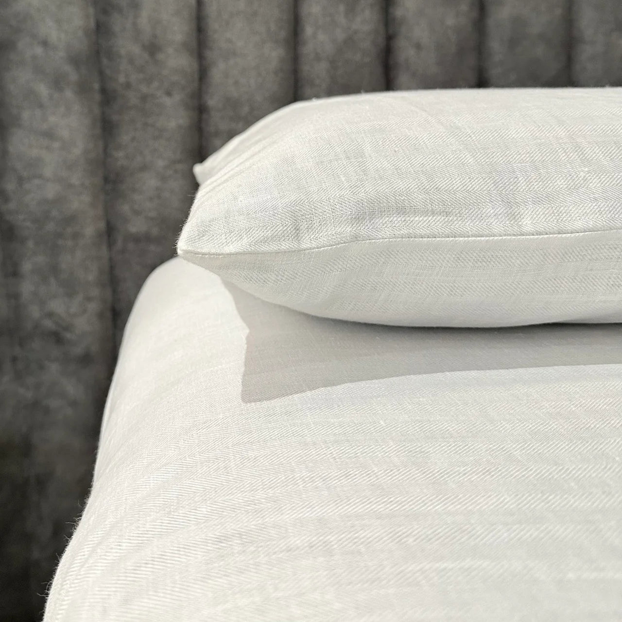 Shwet - Pure White Hemp Bedsheet Set