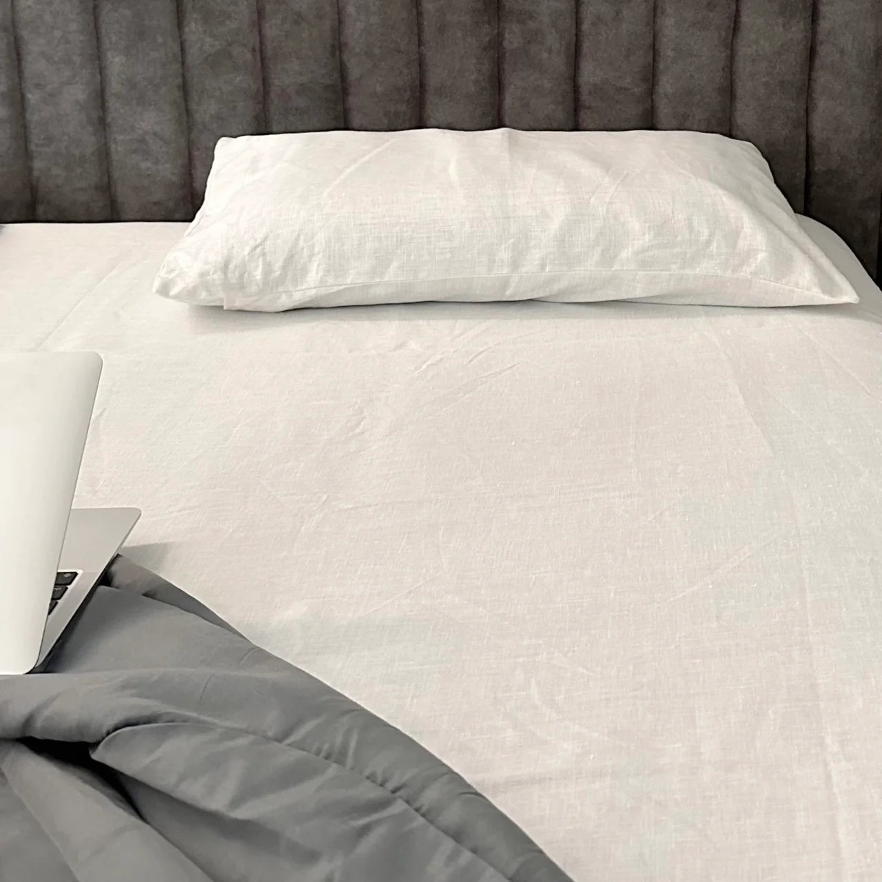 Shwet - Pure White Hemp Bedsheet Set