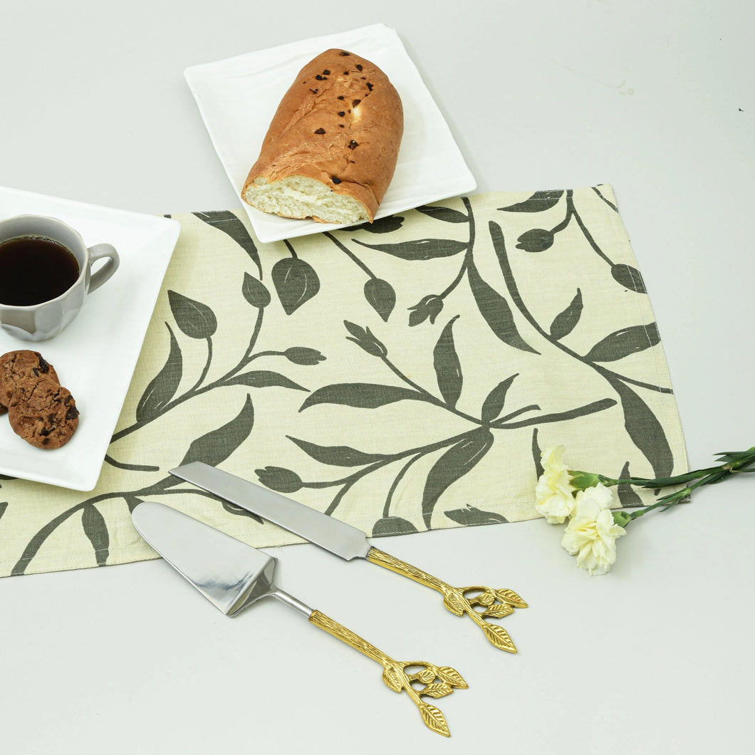 Cakes and Bakes Gift Hamper with brass cake and knife server set and hemp table runner