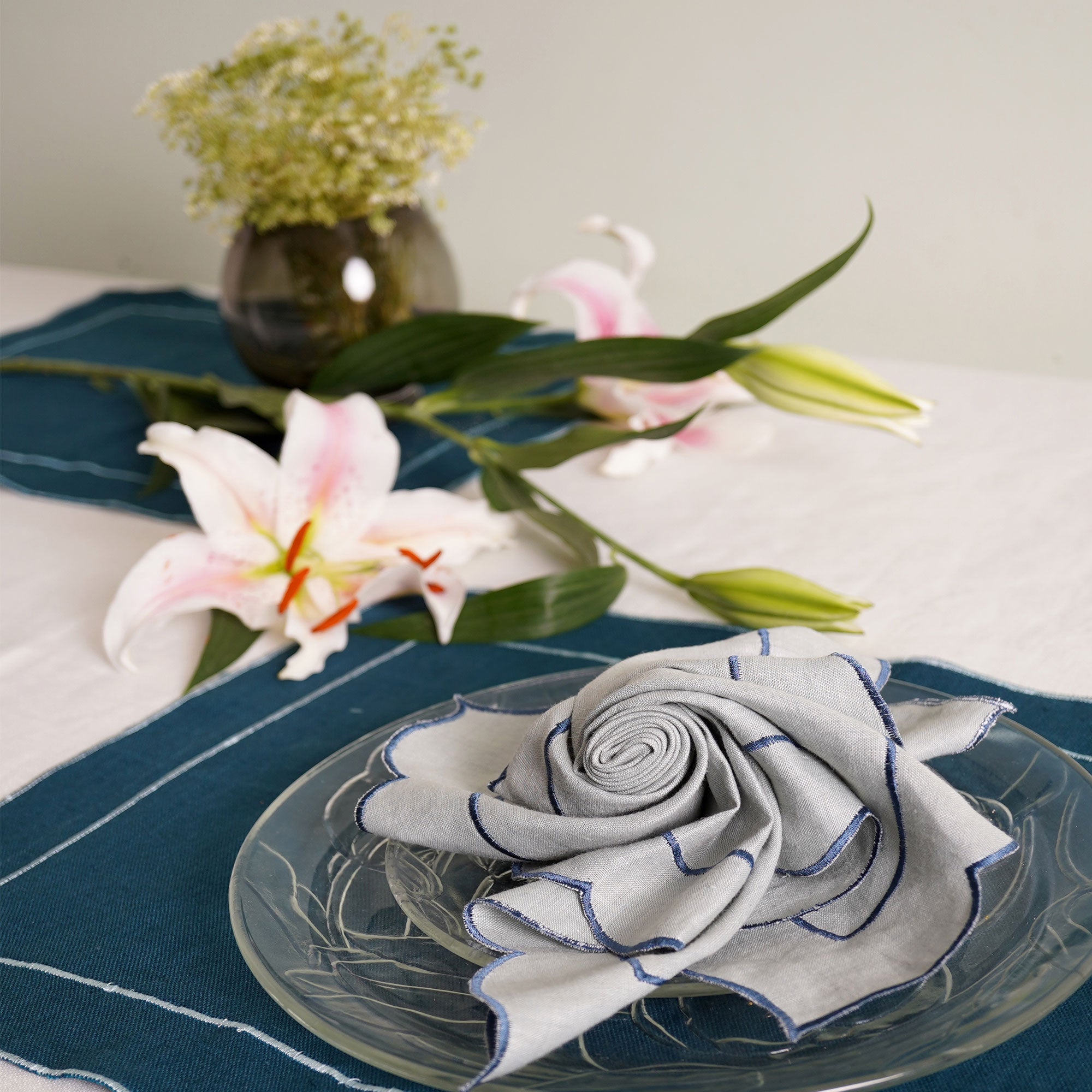 Ananta - Embroidered Hemp Placemats Set